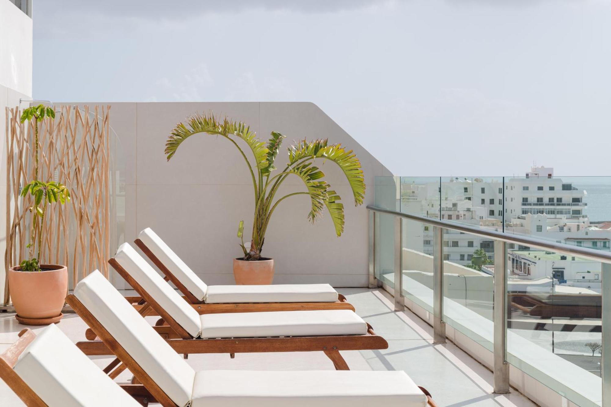 Plus Fariones Habitat Arrecife  Ngoại thất bức ảnh